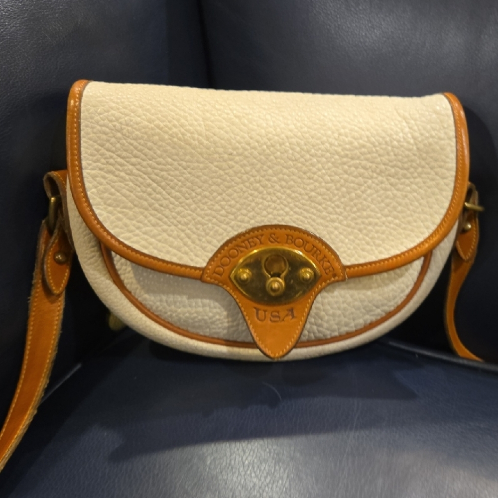 Vintage Dooney & Bourke White   and Tan Leather Shoulder Bag / Cross-body